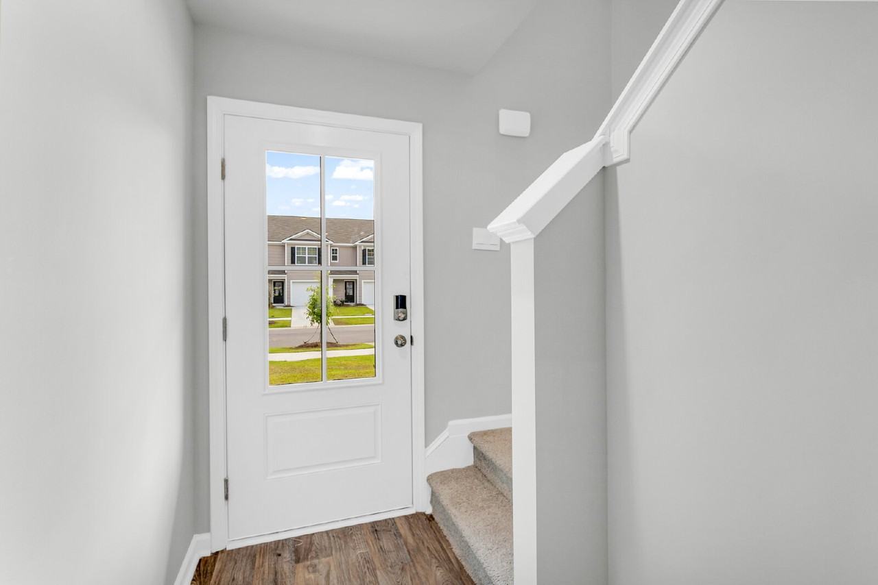 218 Coneflower Rd - Photo 3 of 27