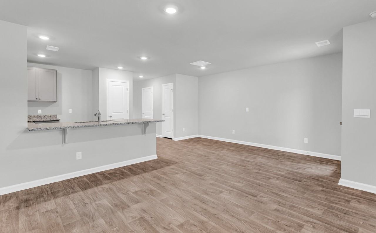 218 Coneflower Rd - Photo 7 of 27