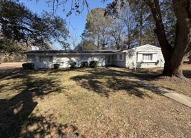 featured image of 584 N Canton Club Cir