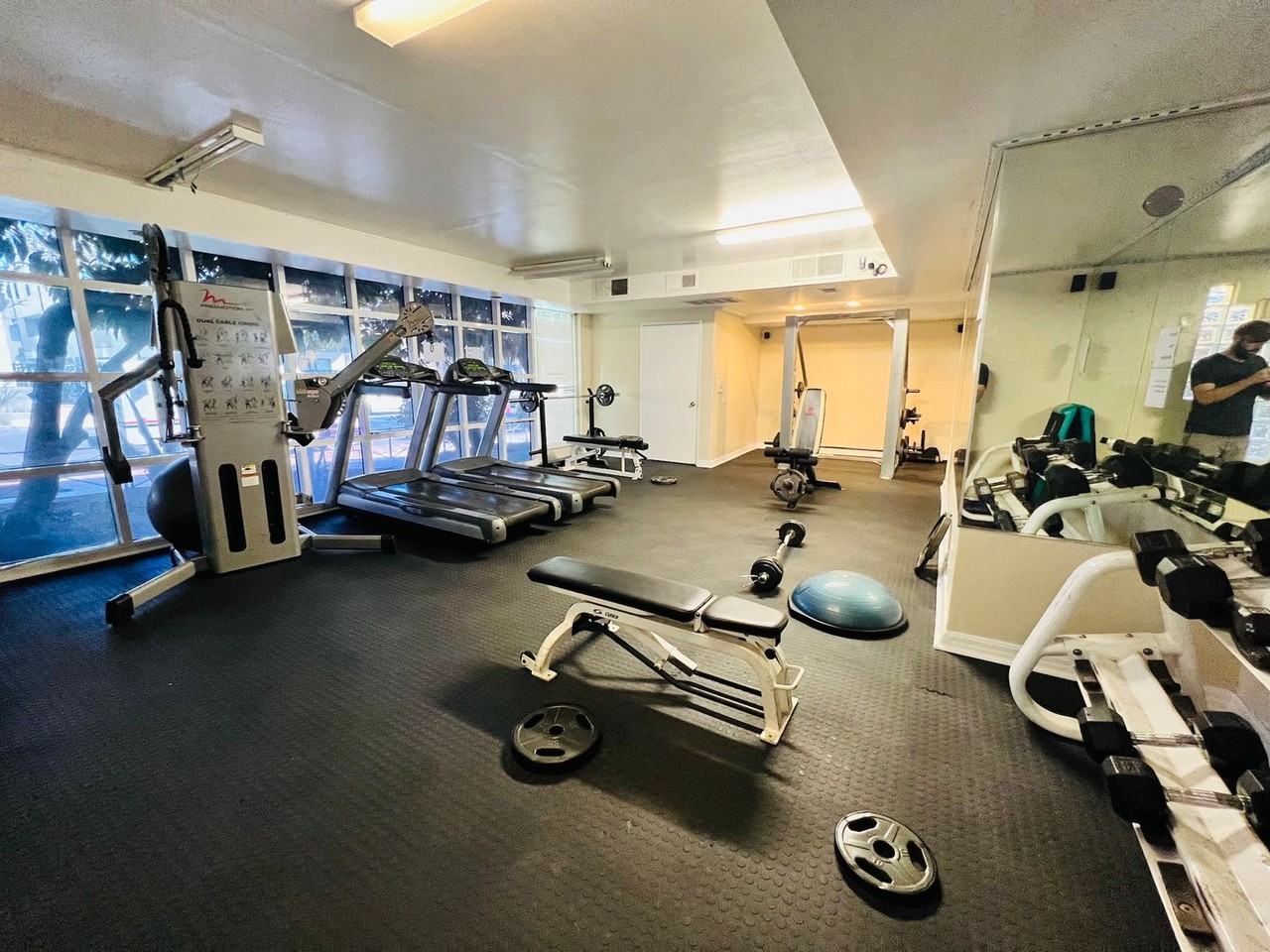 1229 N. Sycamore Ave. - Photo 7 of 50