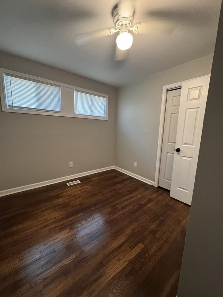 398 Cologne Dr Se - Photo 3 of 19