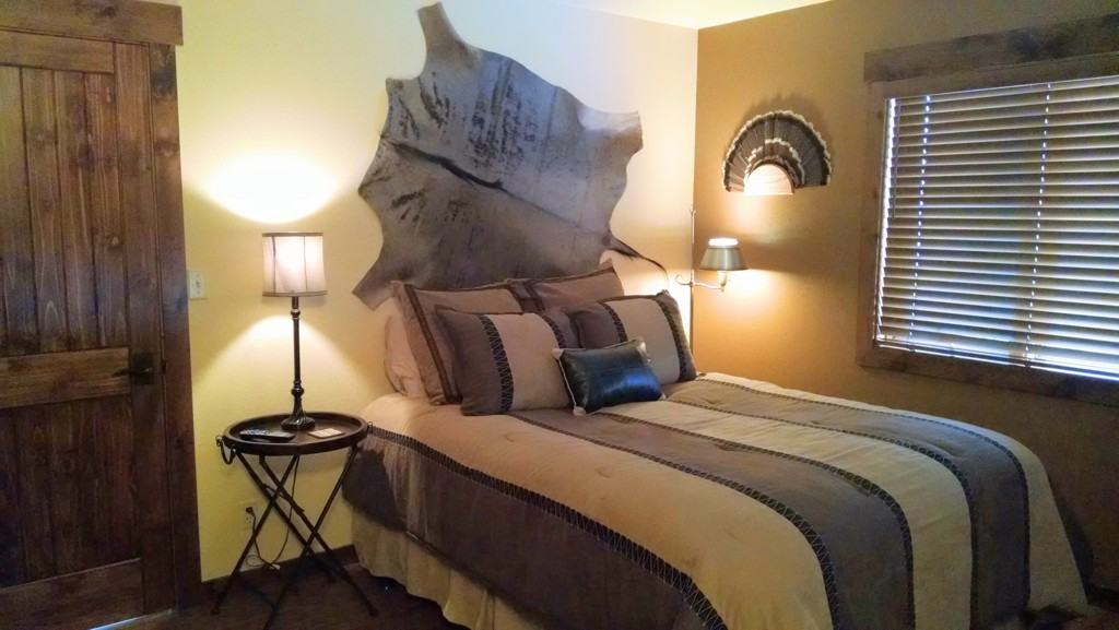 373 Hideout Ranch Loop - Photo 4 of 12