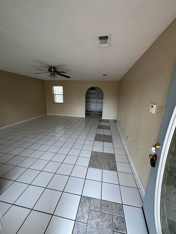 4406 Jana Dr - Photo 2 of 20