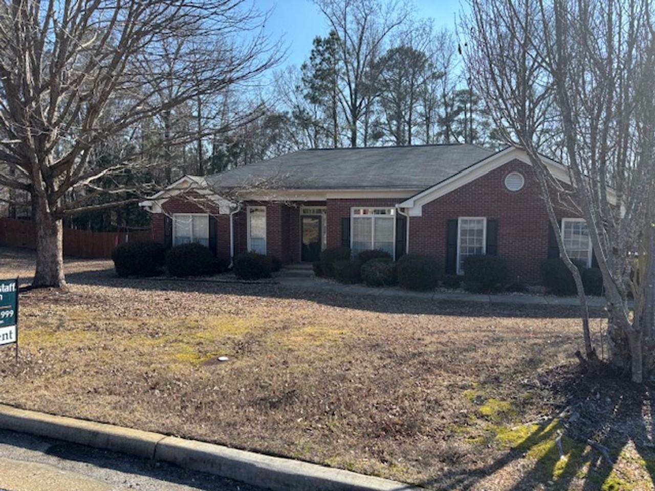 9146 Garrett Lake Dr - Photo 2 of 20