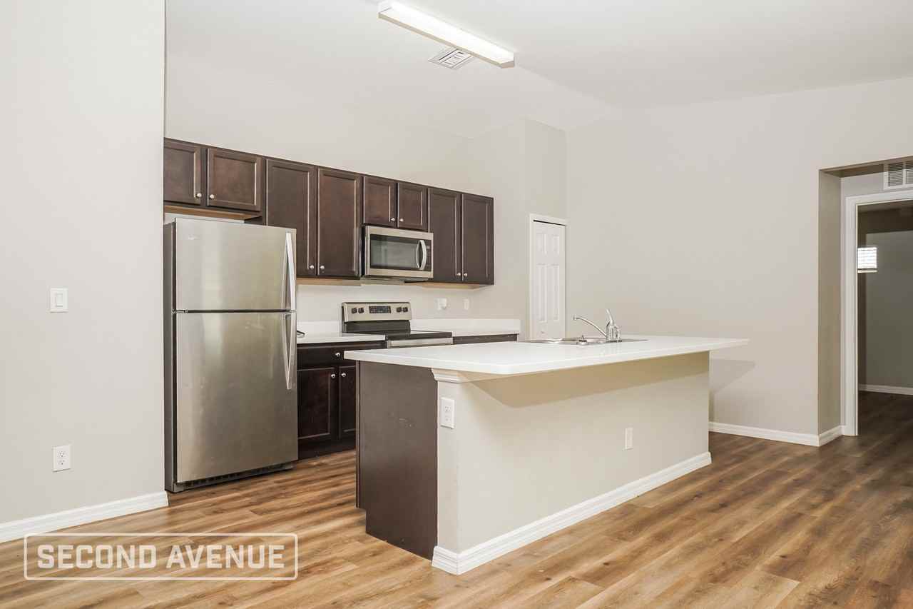 404 Biscayne Dr - Photo 5 of 26