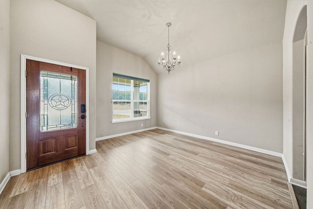 23514 Seven Winds - Photo 2 of 22