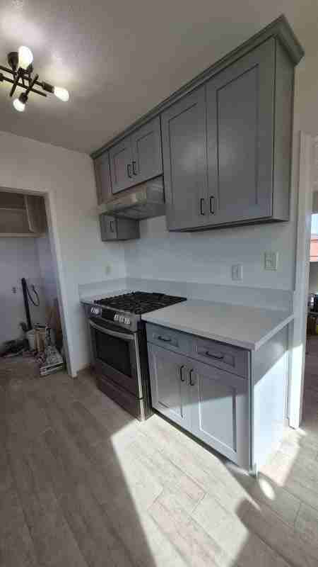 645 S Gerhart Ave - Photo 2 of 4