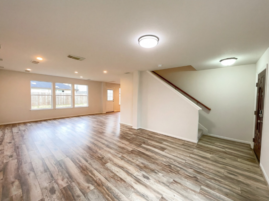 1910 Tommy Ln - Photo 5 of 17