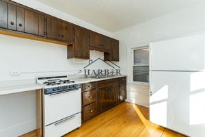 featured image of 917 Broadway Ave N