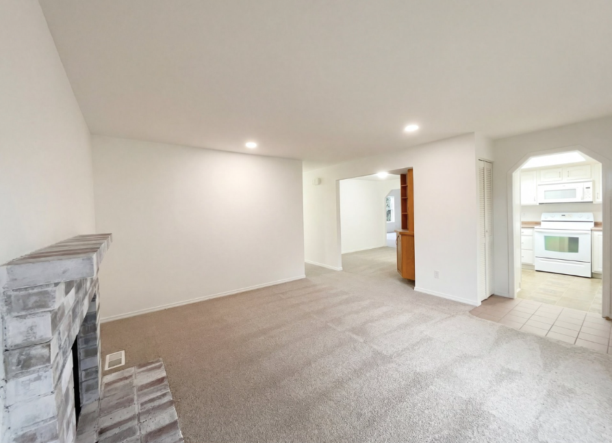 2730 Se 45th Ct - Photo 2 of 21