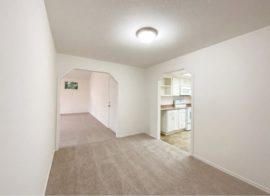 2730 Se 45th Ct - Photo 4 of 21