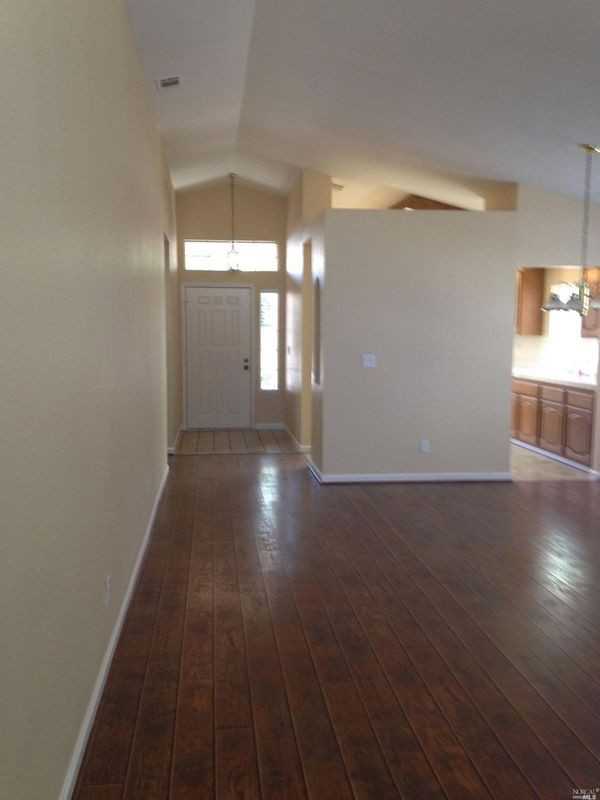 1103 Meadowlark Dr - Photo 3 of 18