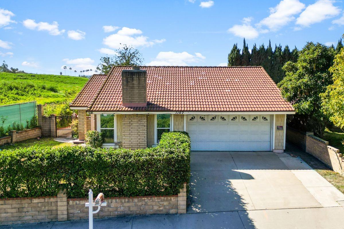 1167 Tierra Luna - Photo 2 of 28