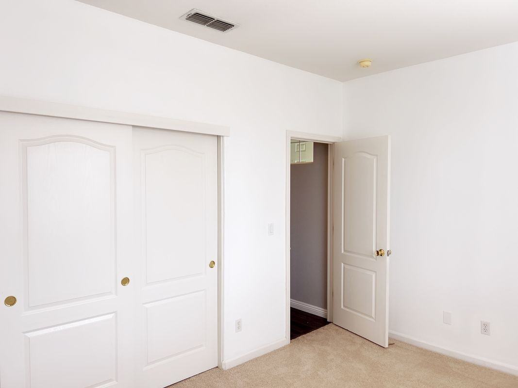 9359 Ironstone Way - Photo 7 of 32