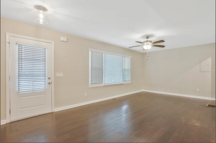 2372 Beverly Ln Sw - Photo 2 of 6