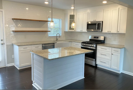 2372 Beverly Ln Sw - Photo 4 of 6