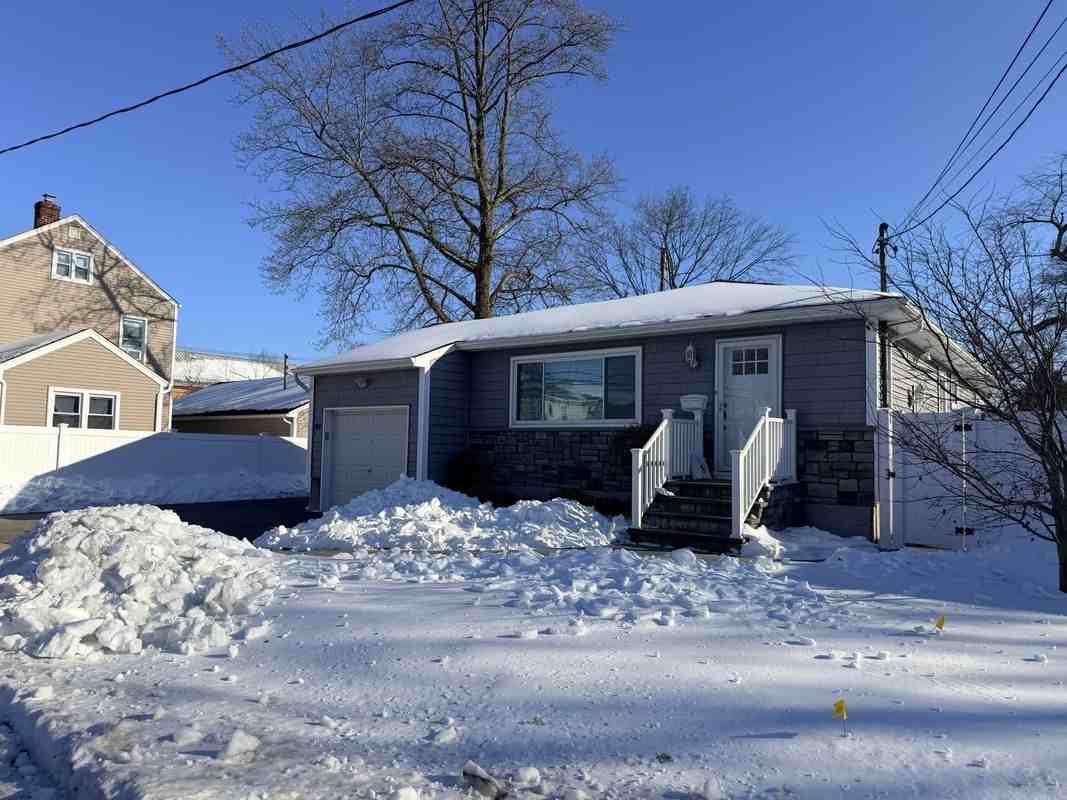 2002 City Ave - Photo 3 of 30