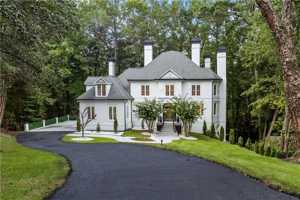 featured image of 5390 Harrowood Ln