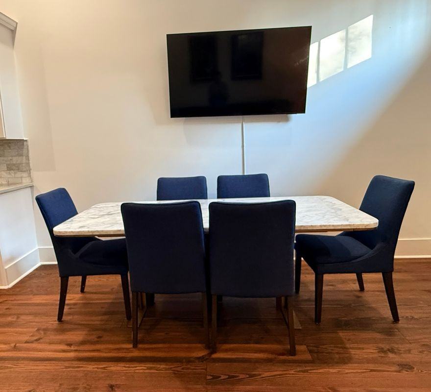 3421 Burgundy St - Photo 4 of 17