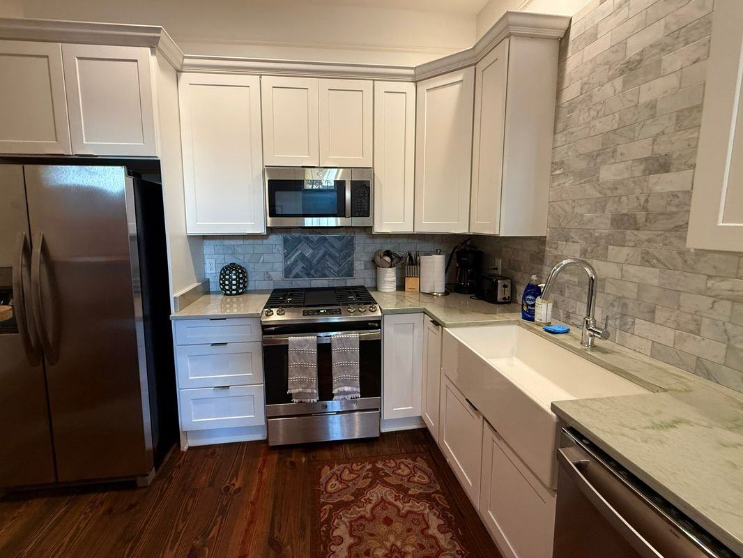 3421 Burgundy St - Photo 5 of 17