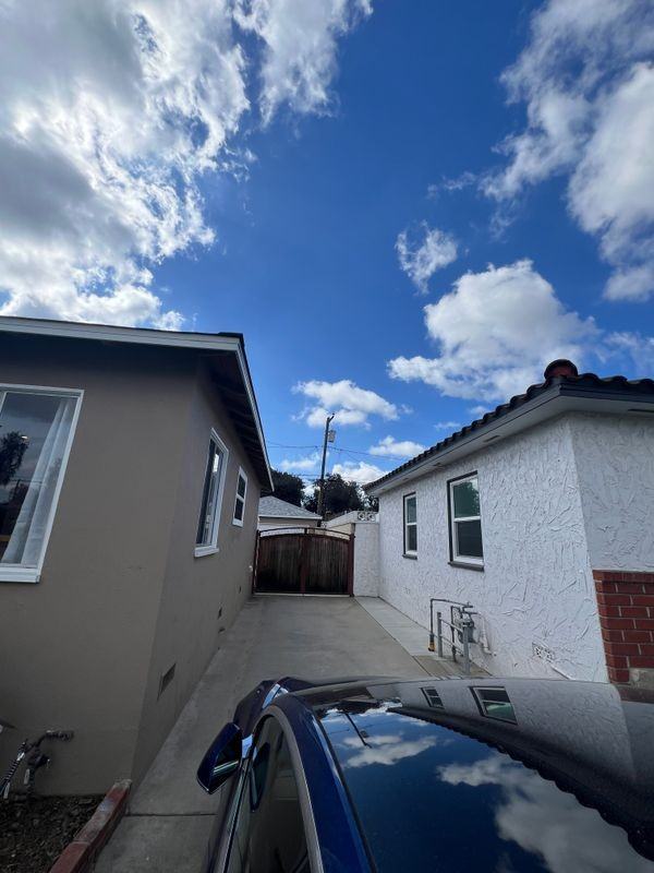 6142 Harvey Way - Photo 3 of 33