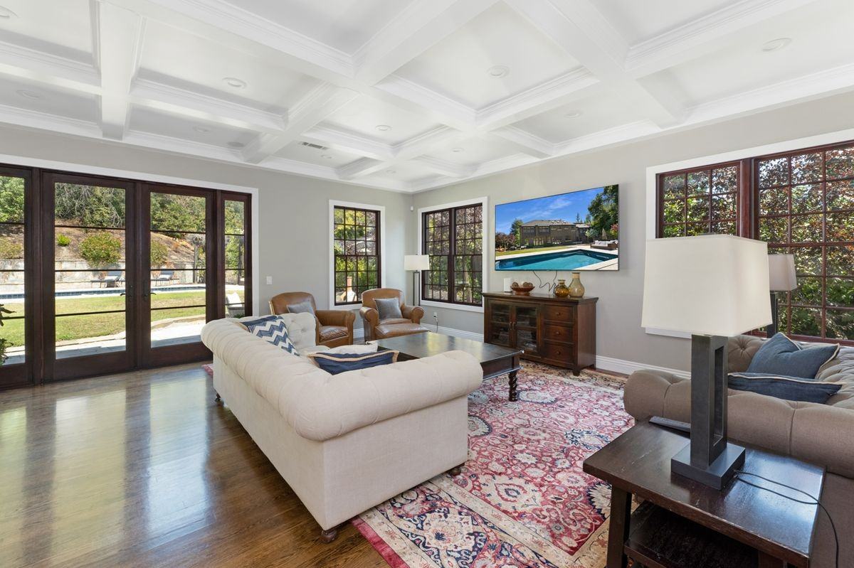 3898 Happy Valley Rd - Photo 7 of 39