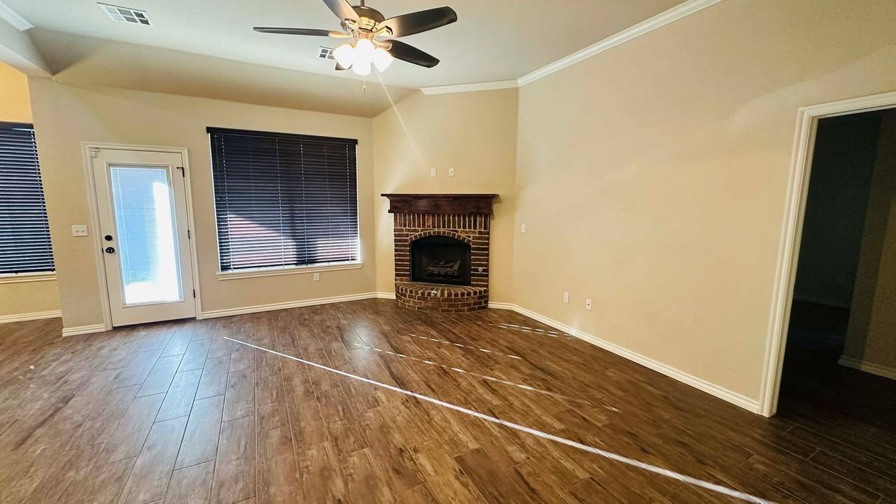 309 Timber Ln - Photo 2 of 25