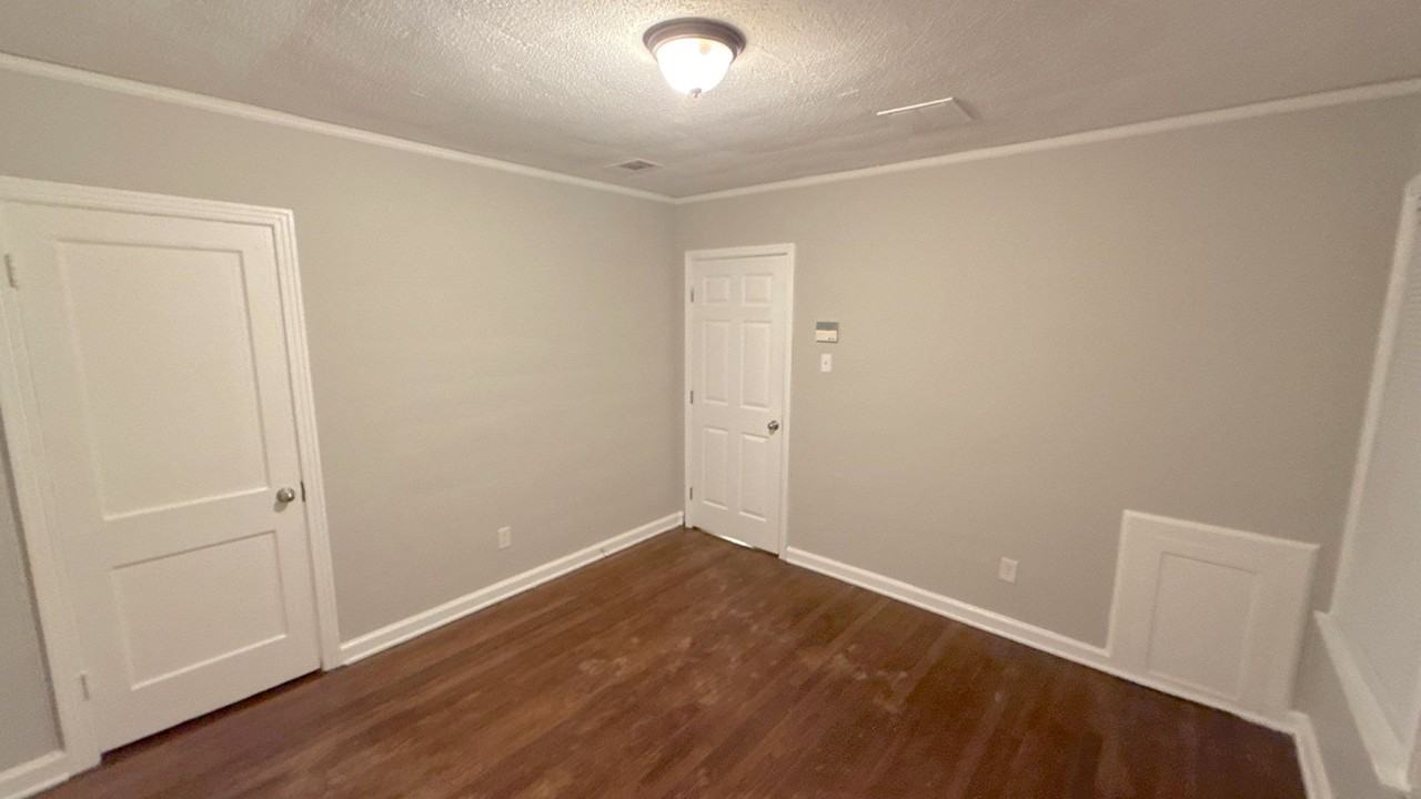 2370 Larose Ave - Photo 4 of 10