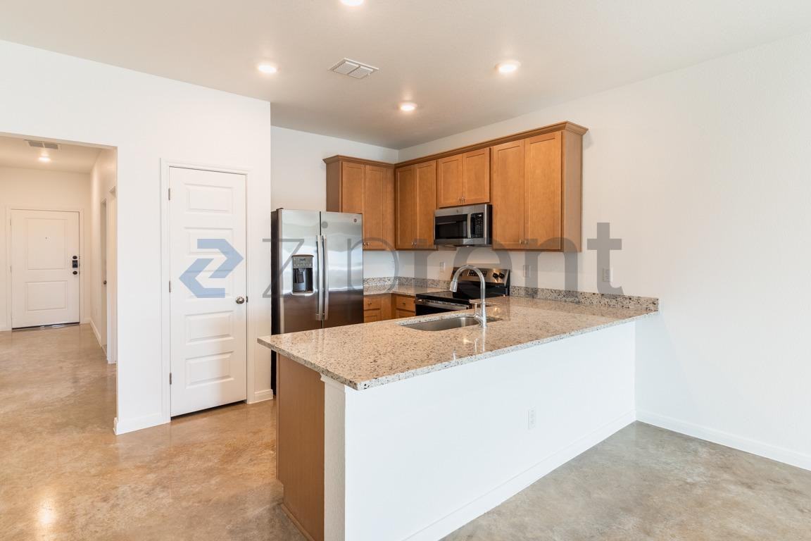 2929 Quail Ridge Ln #B - Photo 4 of 23