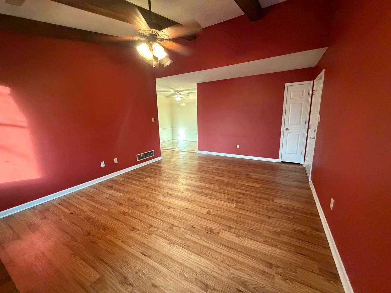 106 E Green Meadows Rd - Photo 5 of 26