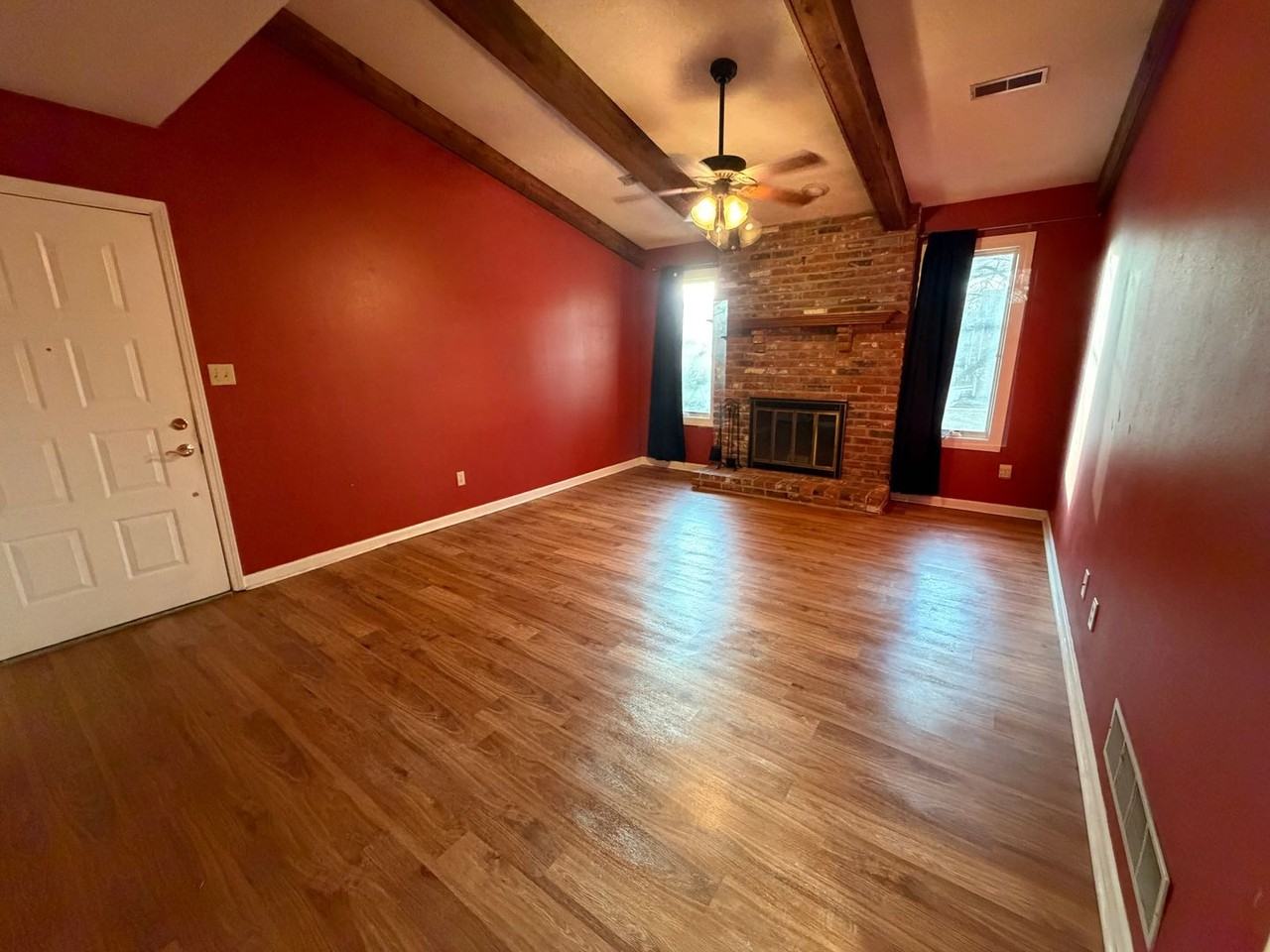 106 E Green Meadows Rd - Photo 6 of 26