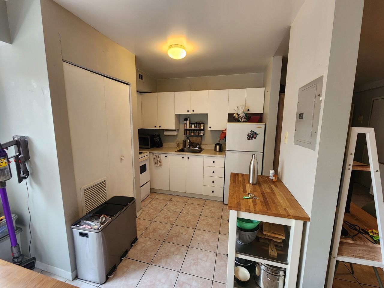 380 Frank Street - Photo 6 of 14