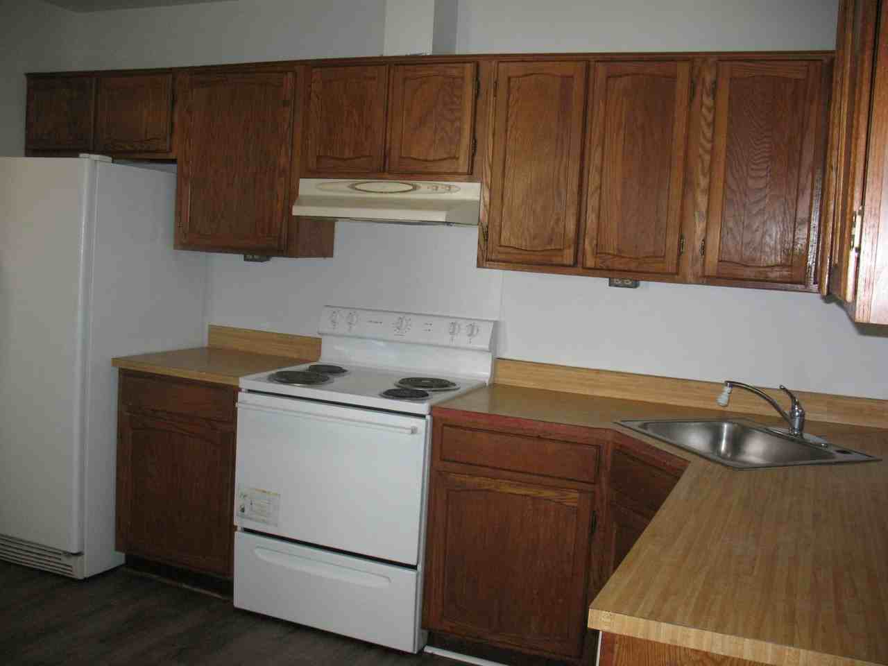 270 Albert Ct - Photo 6 of 25