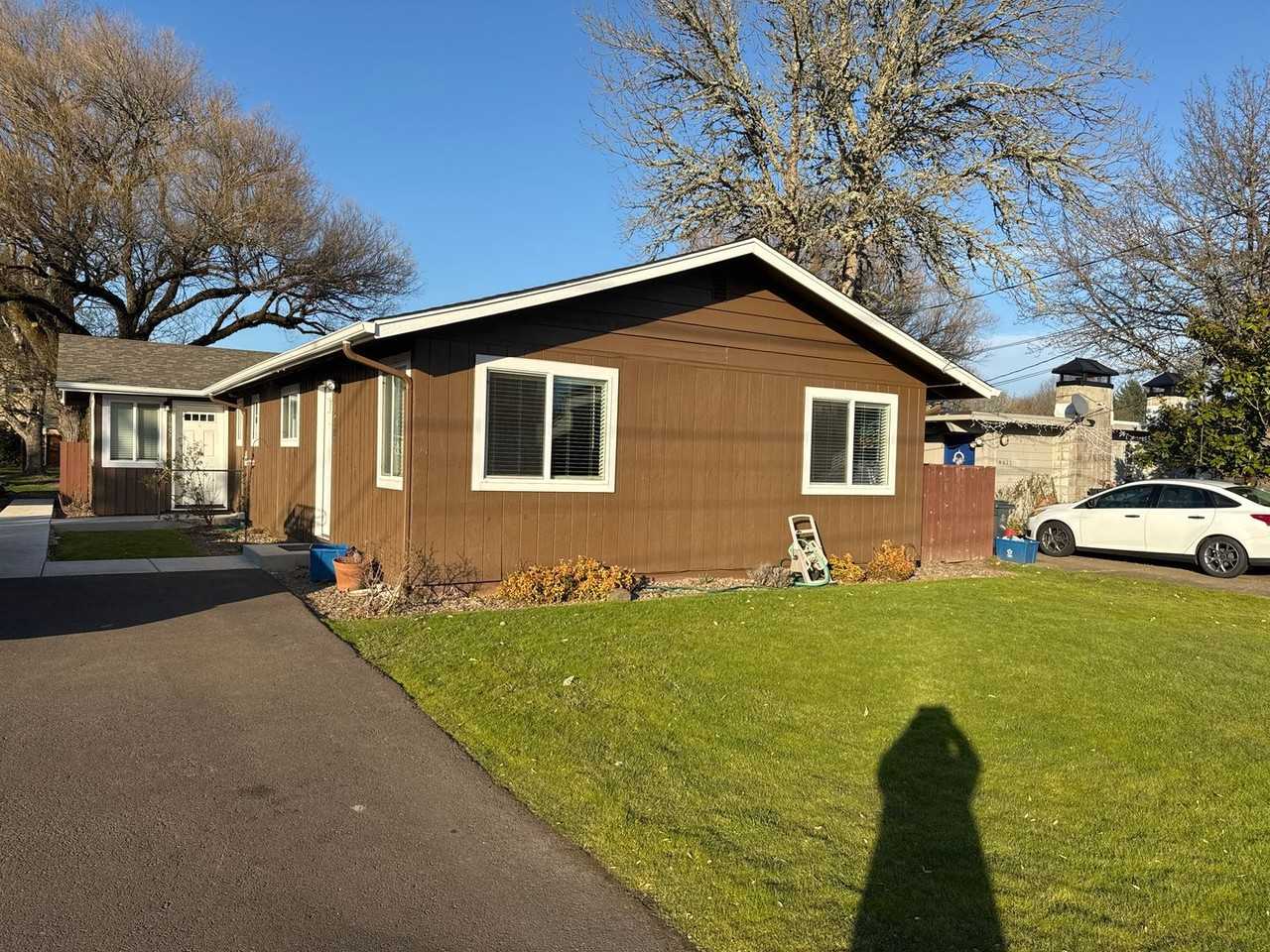 1955 Nw Hayes Ave - Photo 2 of 13