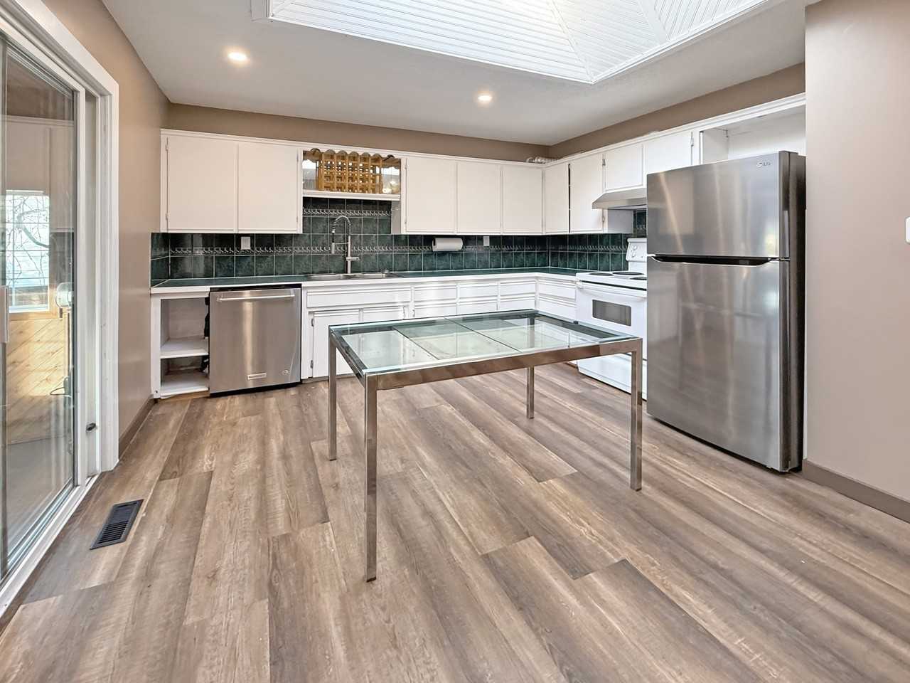 1517 44 St Se - Photo 2 of 50