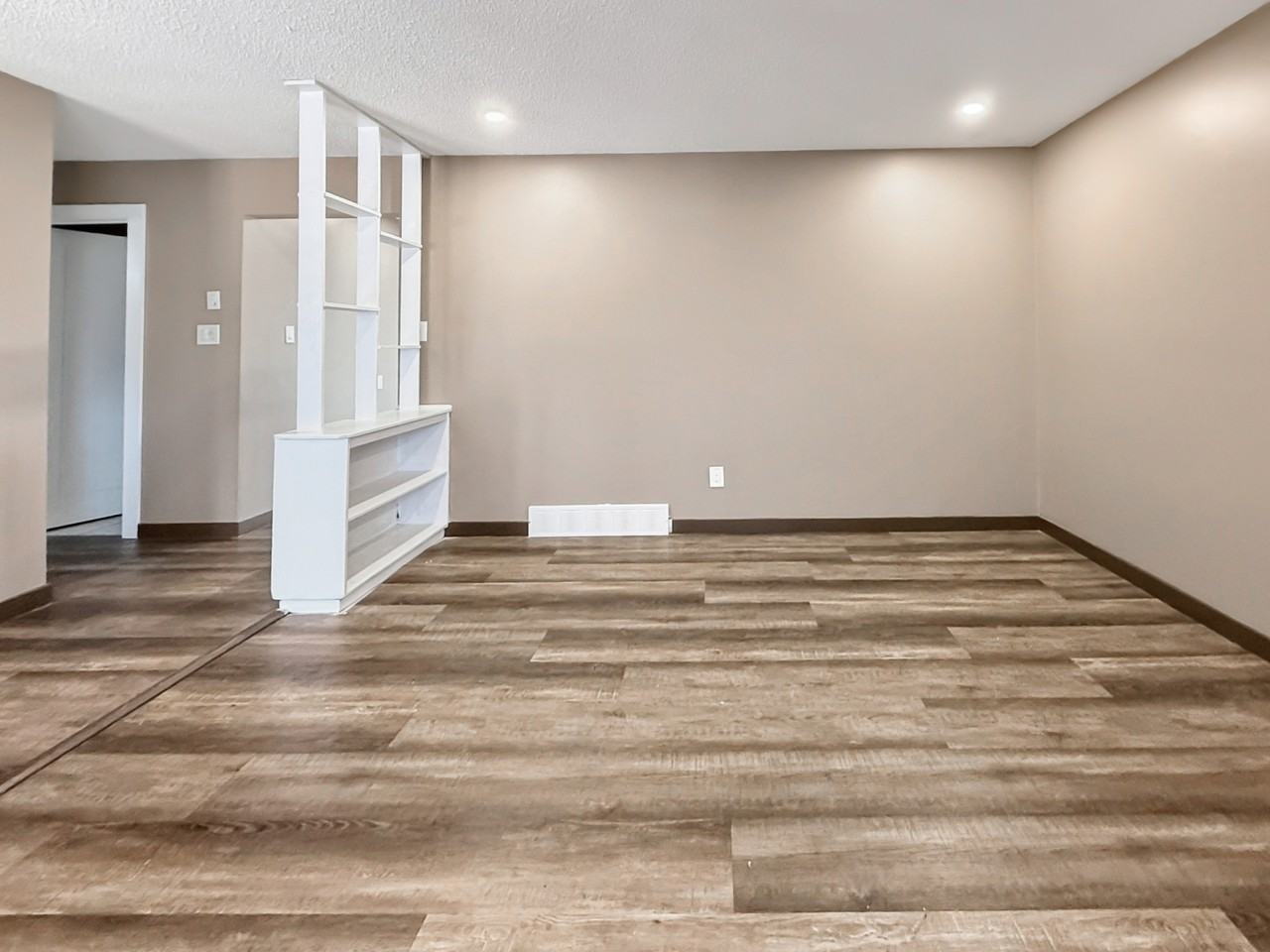 1517 44 St Se - Photo 6 of 50