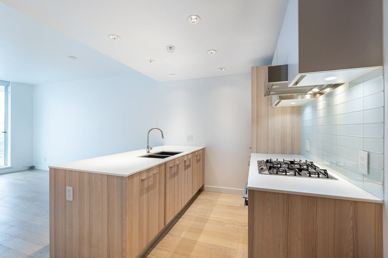 2220 Kingsway - Photo 2 of 48