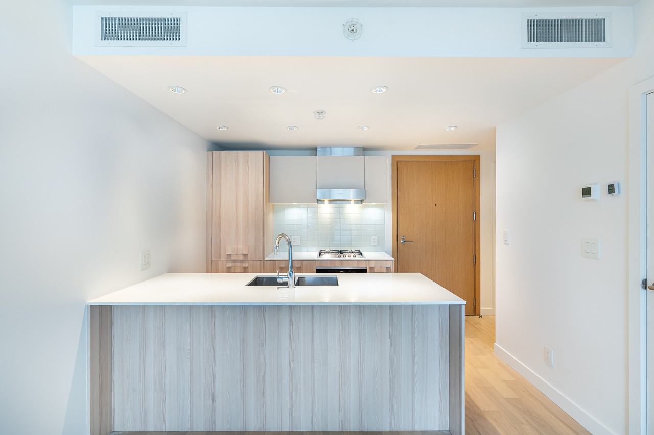 2220 Kingsway - Photo 7 of 48