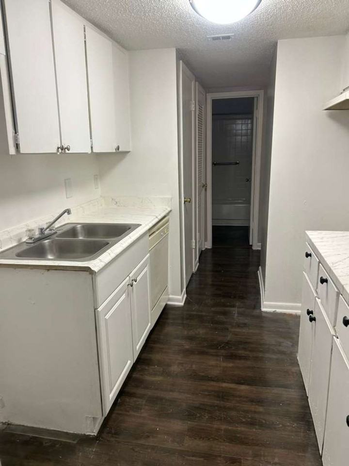 Morningside Apts - Photo 3 of 8