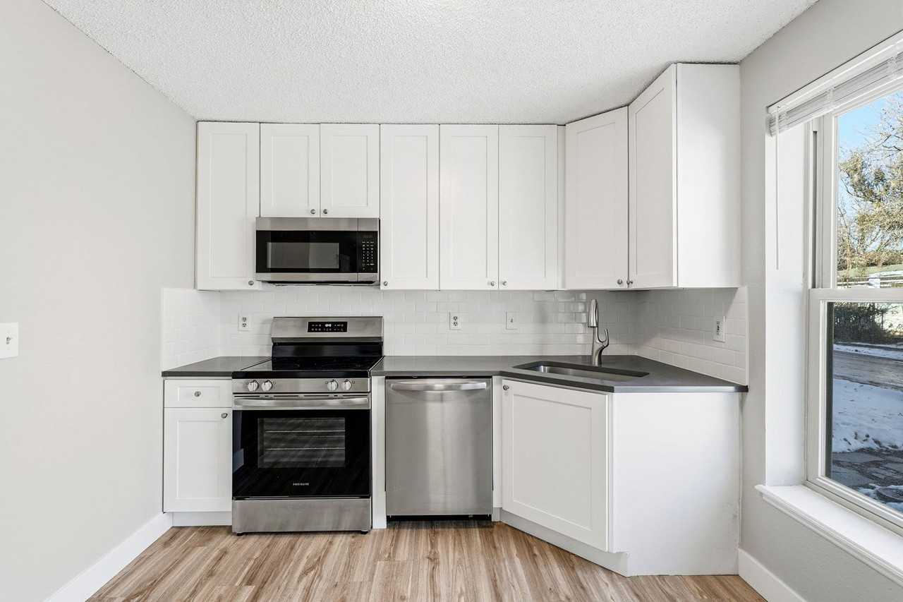 1631 19th St. - Photo 6 of 19