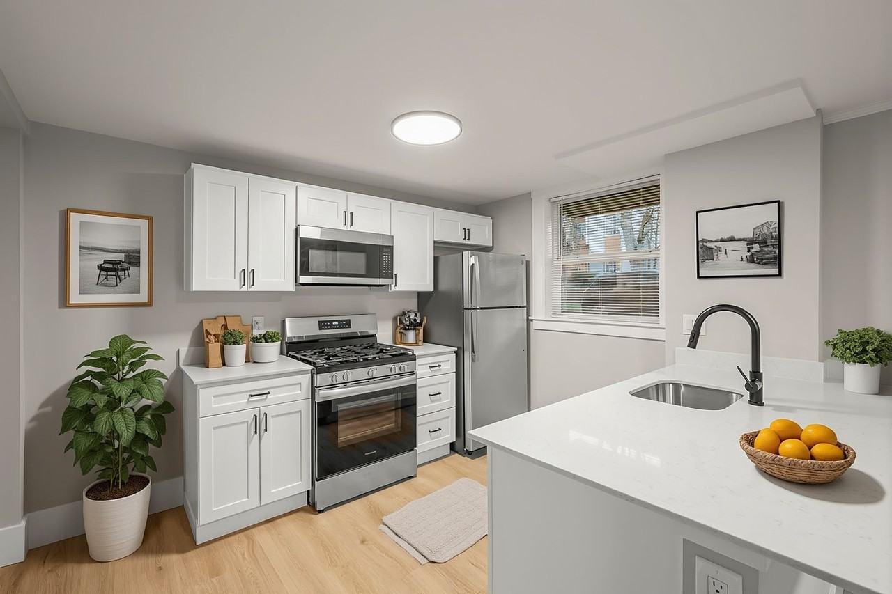 The Hillcrest Apartments - Photo 2 of 10