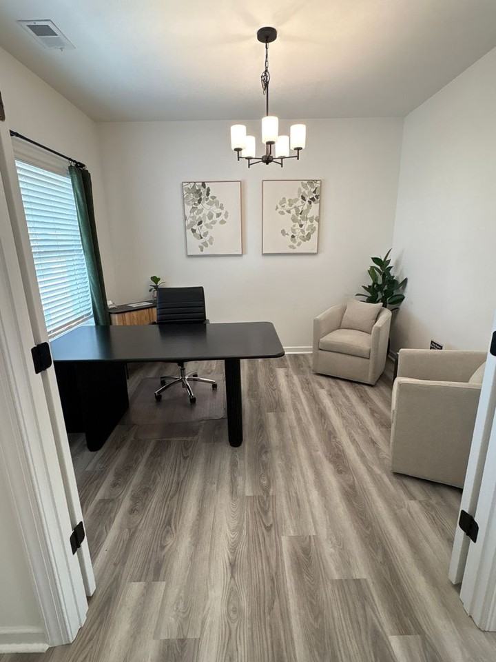 3401 Pepper Pike Ct - Photo 5 of 47