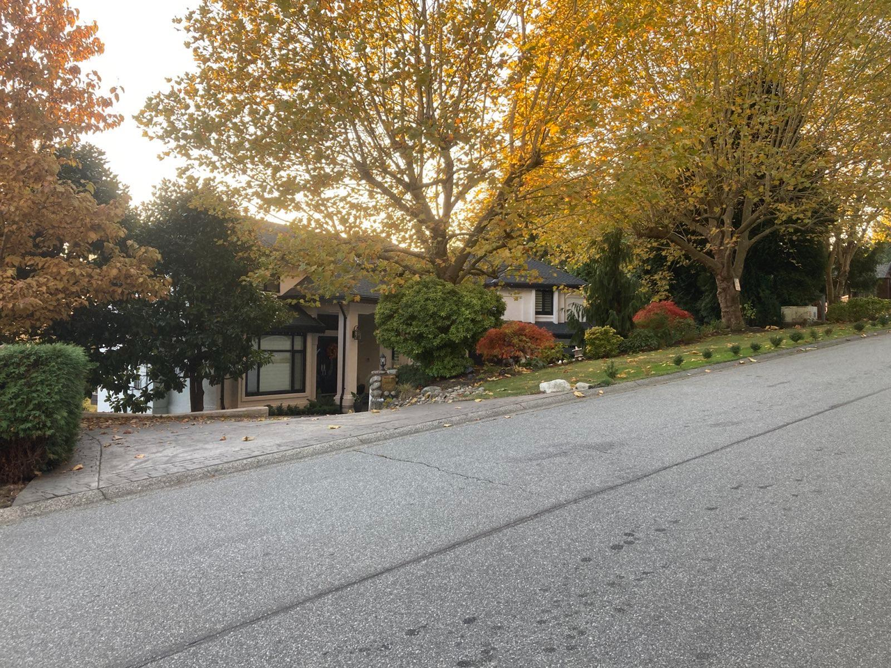 13520 55a Ave - Photo 6 of 50