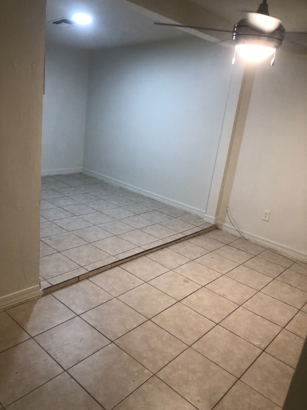 10202 N 9th Ave #5 - Photo 2 of 11