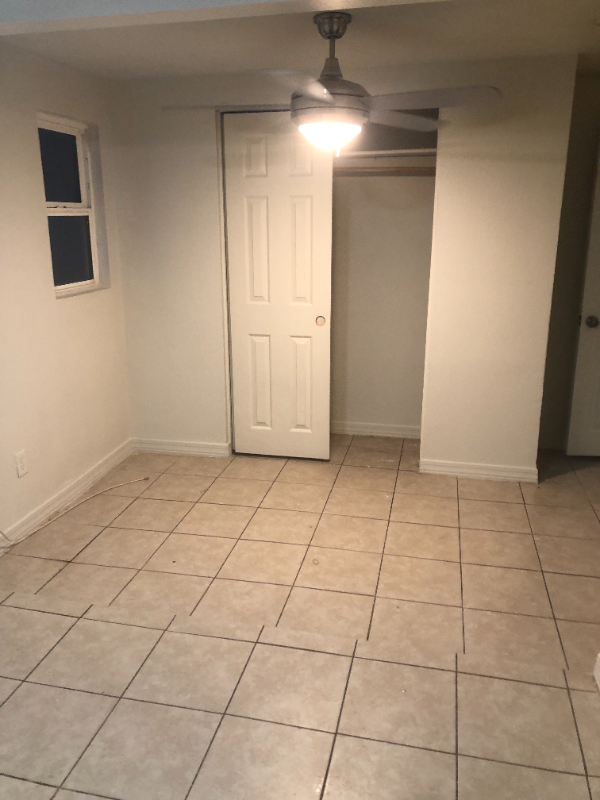 10202 N 9th Ave #5 - Photo 3 of 11