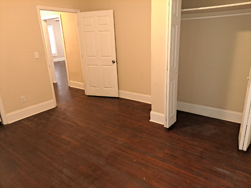 609 W Garrison Blvd - Photo 7 of 7