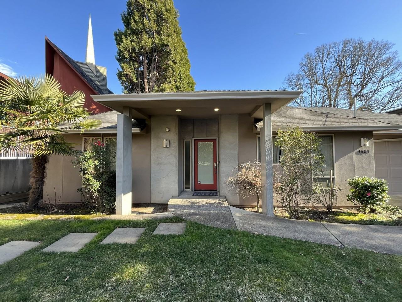 4604 Sw Condor Ave - Photo 2 of 45