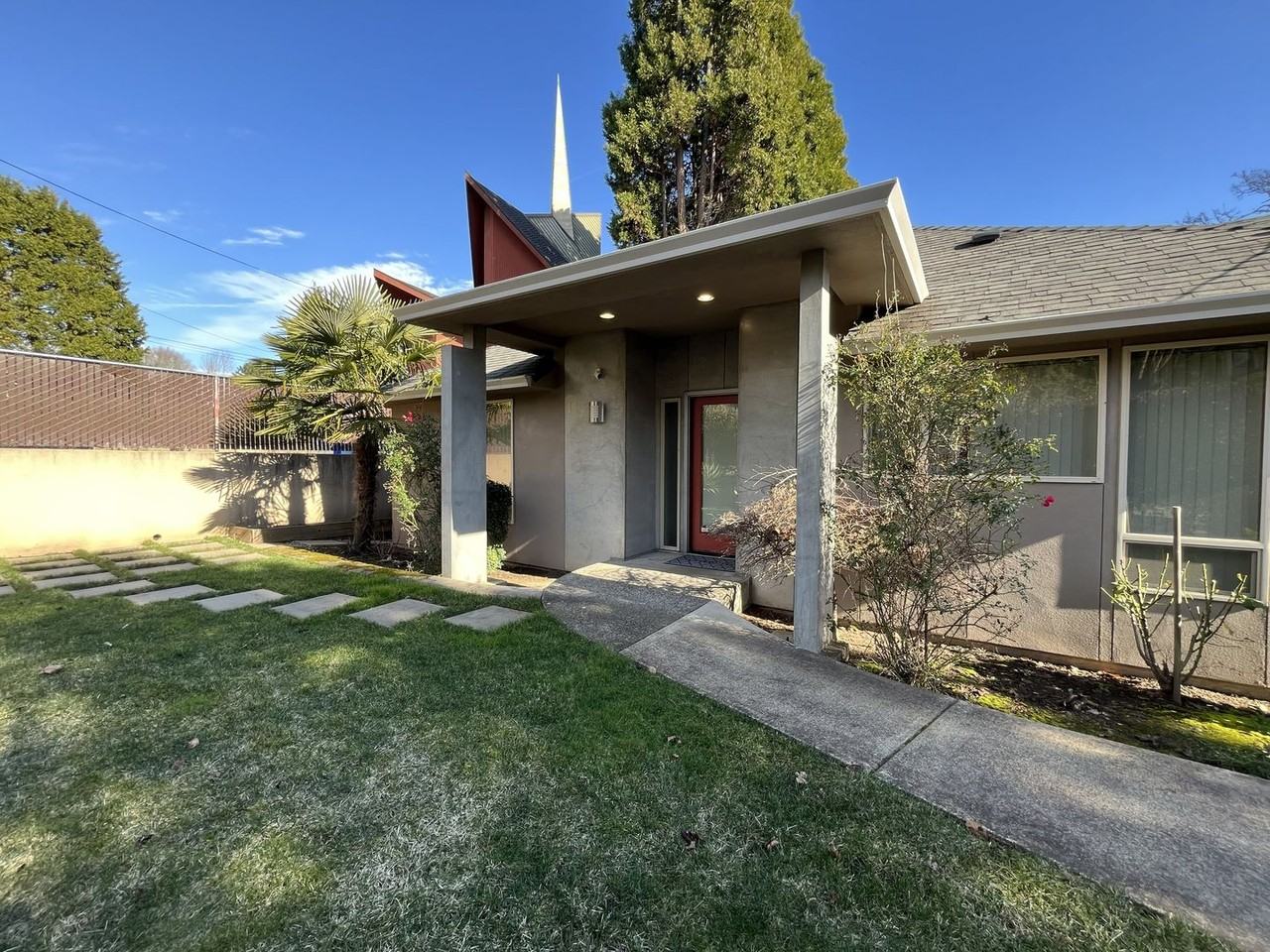 4604 Sw Condor Ave - Photo 3 of 45