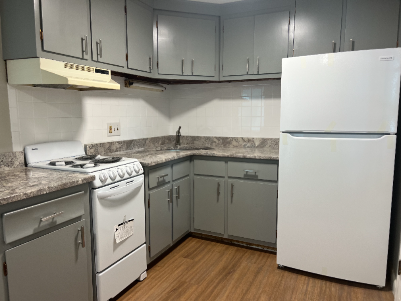 1233 Main St #D - Photo 5 of 9