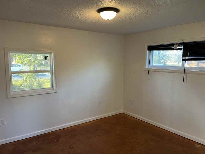 4106 Second St - Photo 7 of 11